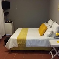 Nqabanqaba B&B
