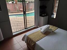 Nqabanqaba B&B