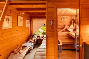 Glamping Mountain Fairy Tale