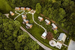Glamping Mountain Fairy Tale