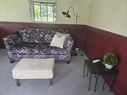 Private Country Cottage