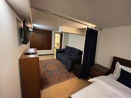 Time Hotel & Tours