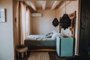 Casa Realm