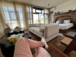 Casa Realm