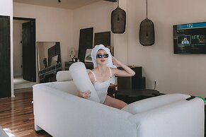 Casa Realm
