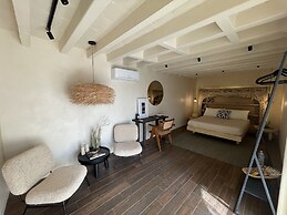 Casa Realm