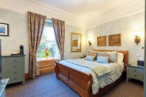 Brooklands Guest House
