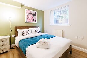 Lolite Apartment in Cambridge