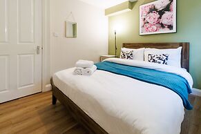 Lolite Apartment in Cambridge