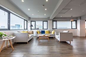 YOOTEL HOSTEL