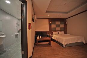 Equus Motel