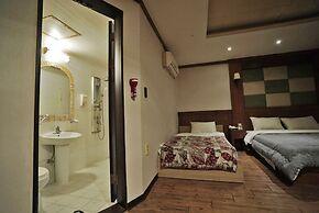 Equus Motel