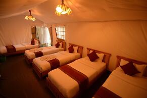 Kalash Parkaze and Tent Inn