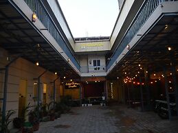 Kalash Parkaze and Tent Inn