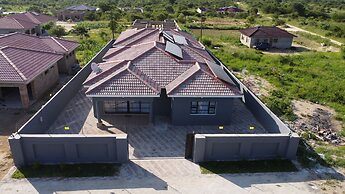Grey Mansion BnB