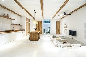 ULU 5 ·2br Villa