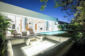 ULU 5 ·2br Villa