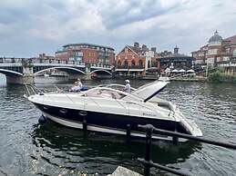 Romantic 3beds Yacht Escape on Thames