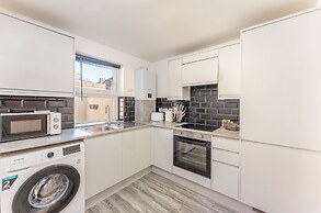 Homely 2-bed Apartment Near Luton Town Centre
