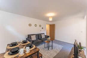 Homely 2-bed Apartment Near Luton Town Centre