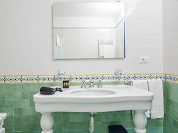 Marea Luxury Rooms