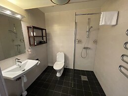 Låsta Gårdshotell