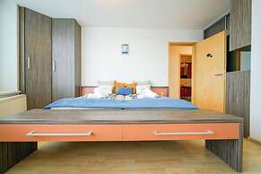 Slavic Spacious Apartment by CHORS