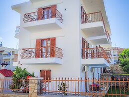 Apartments Eytyxia
