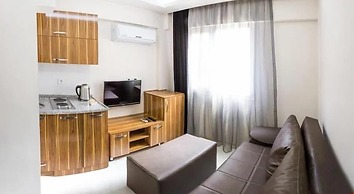 Smyrna Homes & Suits