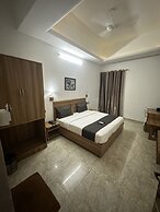 GULNAAR INN