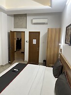 GULNAAR INN