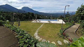 Camaradvipa Retreat Munduk