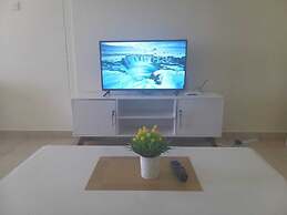 Lux Suites Golden Sun Studio Apartments