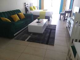 Lux Suites Golden Sun Studio Apartments