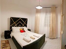 Lux Suites Alpha Apartment Nanyuki