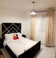 Lux Suites Alpha Apartment Nanyuki
