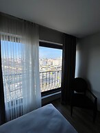 SİS HOTEL
