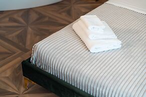 Kairos Hotel