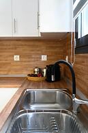 Minimal Condo Trikala Town
