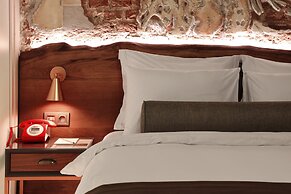 Impera Hotel