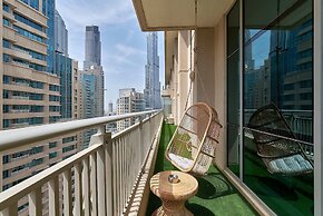 Panoramic Terrace & Burj Khalifa View