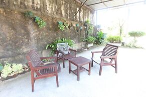 OYO Life 93403 Penginapan Adinda