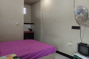 OYO Life 93403 Penginapan Adinda