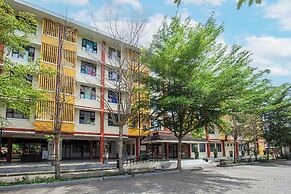 OYO Life 93405 Montong Are Residence