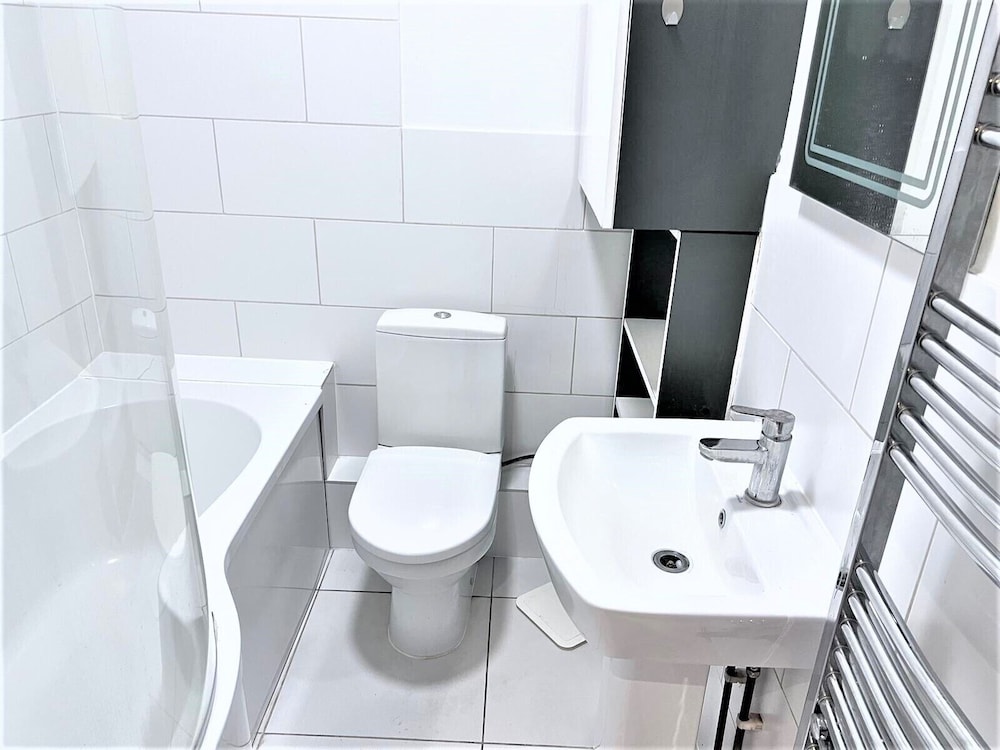 Remarkable 1-bed Apartment in High Wycombe