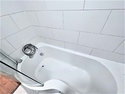 Remarkable 1-bed Apartment in High Wycombe