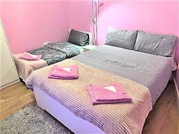 Remarkable 1-bed Apartment in High Wycombe