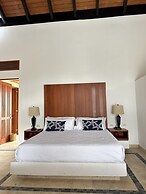 Tranquil Bungalow w Pool at Green Village Ca