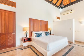 Tranquil Bungalow w Pool at Green Village Ca