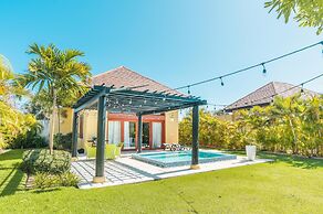 Tranquil Bungalow w Pool at Green Village Ca